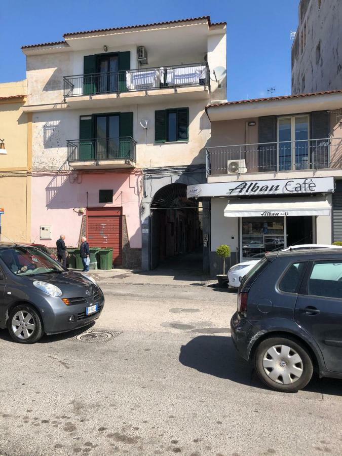 Giulia'S Home פומפיי מראה חיצוני תמונה